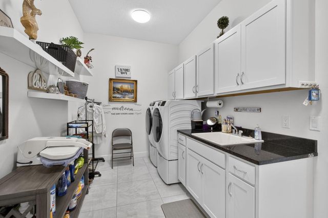 5492 St Armands Way, Westlake, FL 33470