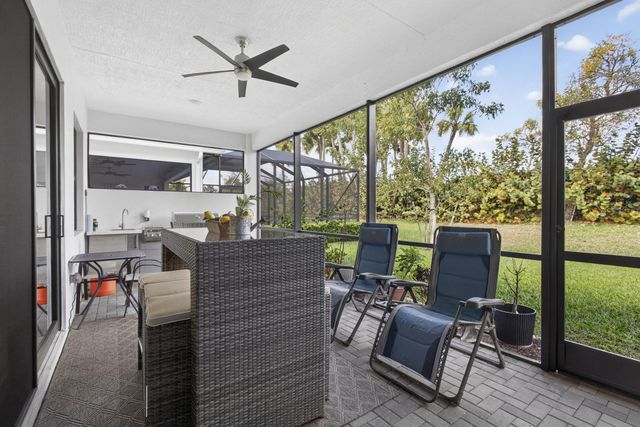 5492 St Armands Way, Westlake, FL 33470