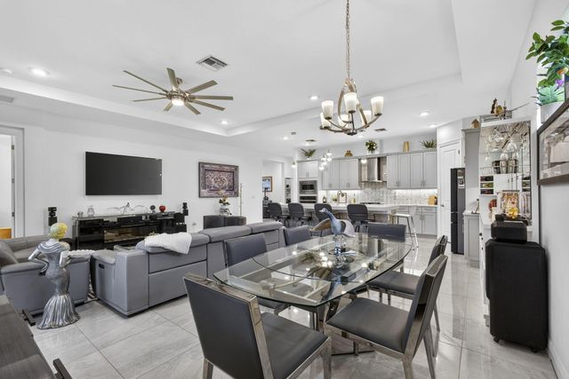 5492 St Armands Way, Westlake, FL 33470