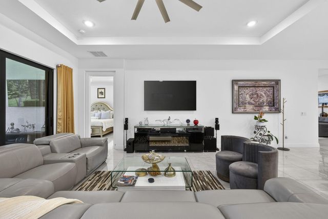 5492 St Armands Way, Westlake, FL 33470