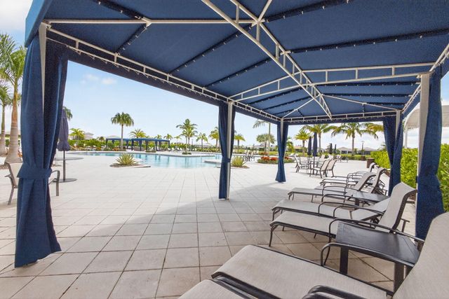 5492 St Armands Way, Westlake, FL 33470