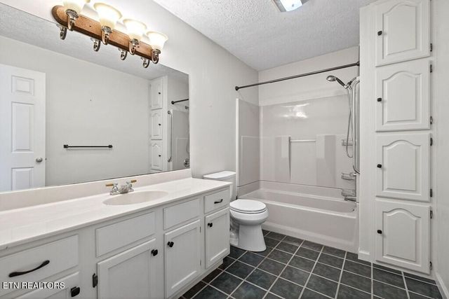 3660 Burgess Falls Road Rd, Sparta, TN 38583