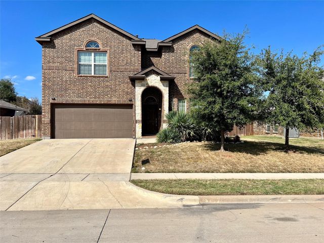 8 Mapleridge Drive, Edgecliff Village, TX 76134