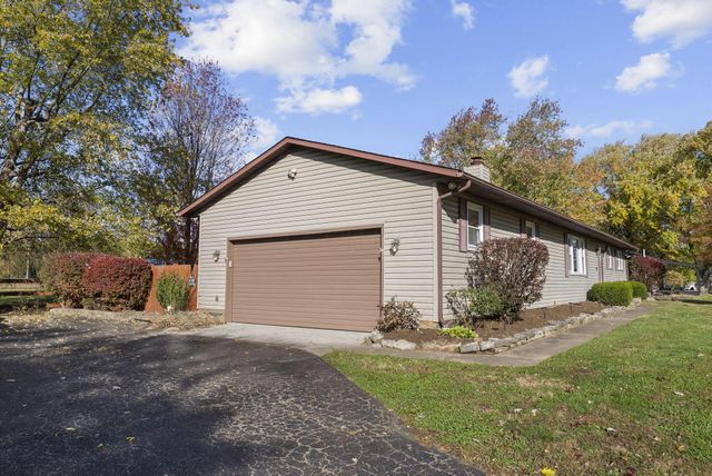 10348 York Road SW, Etna, OH 43105