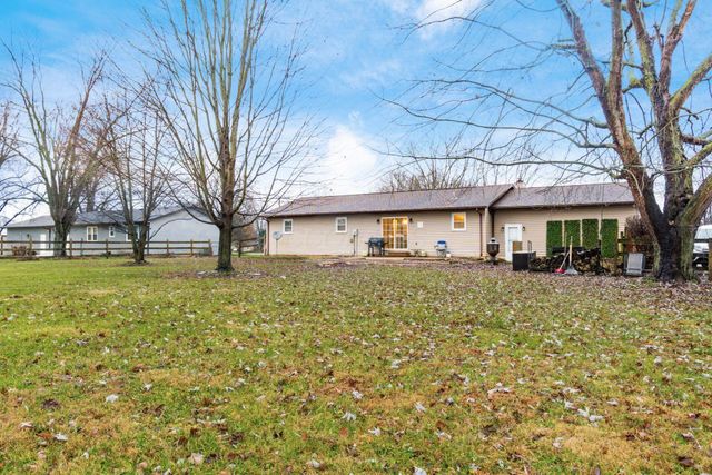 10348 York Road SW, Etna, OH 43105