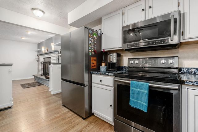 10348 York Road SW, Etna, OH 43105