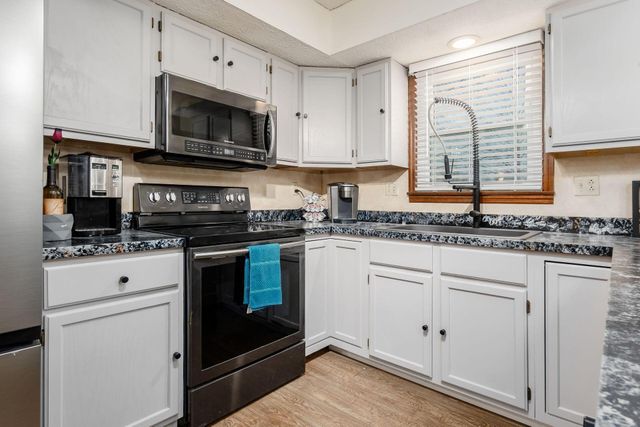 10348 York Road SW, Etna, OH 43105