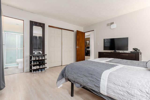 10348 York Road SW, Etna, OH 43105