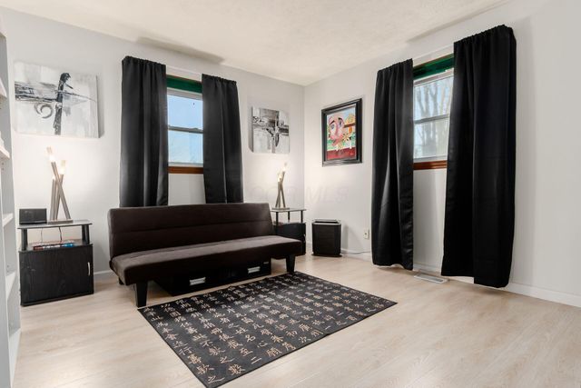 10348 York Road SW, Etna, OH 43105