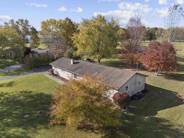 10348 York Road SW, Etna, OH 43105