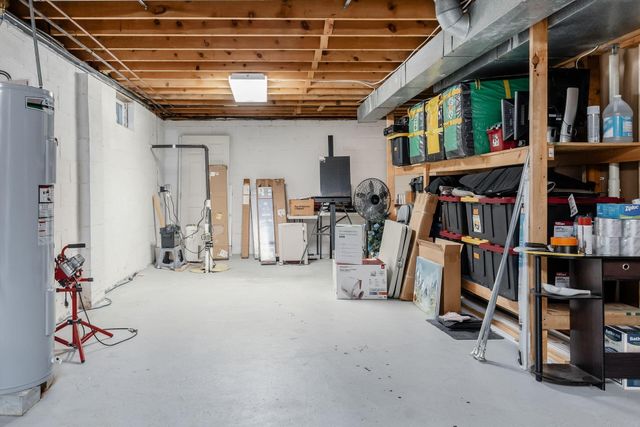 10348 York Road SW, Etna, OH 43105