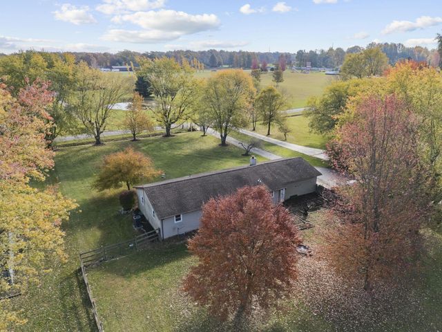 10348 York Road SW, Etna, OH 43105