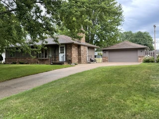 8633 Greenway Avenue S, Cottage Grove, MN 55016