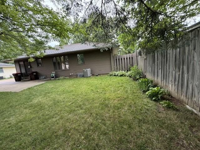 8633 Greenway Avenue S, Cottage Grove, MN 55016