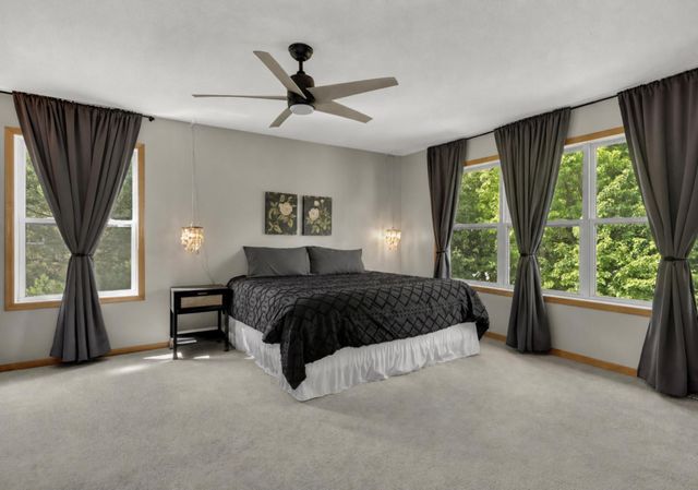 848 Newberry Lane, Chaska, MN 55318