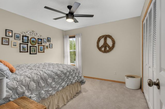 848 Newberry Lane, Chaska, MN 55318