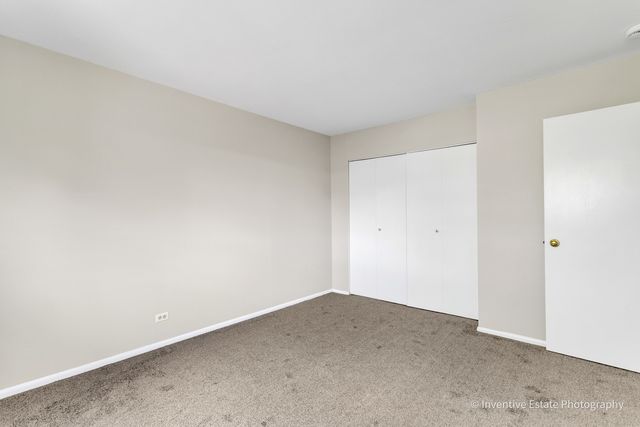 2506 Algonquin Road 18, Rolling Meadows, IL 60008