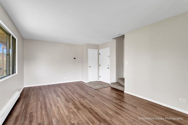 2506 Algonquin Road 18, Rolling Meadows, IL 60008