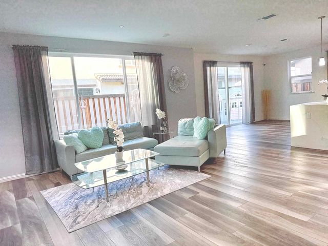 209 Brush Creek Dr, Brentwood, CA 94513