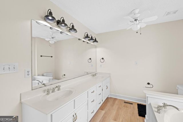 955 Mocassin Gap Road, Locust Grove, GA 30248