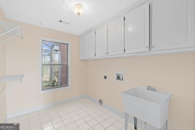 955 Mocassin Gap Road, Locust Grove, GA 30248