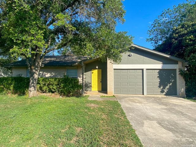 11703 Spring Mont, San Antonio, TX 78249