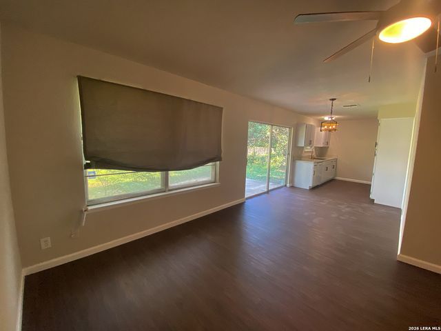 11703 Spring Mont, San Antonio, TX 78249