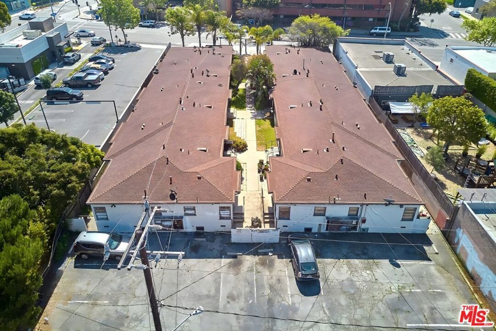 2711 Pico Boulevard, Santa Monica, CA 90405 — exterior