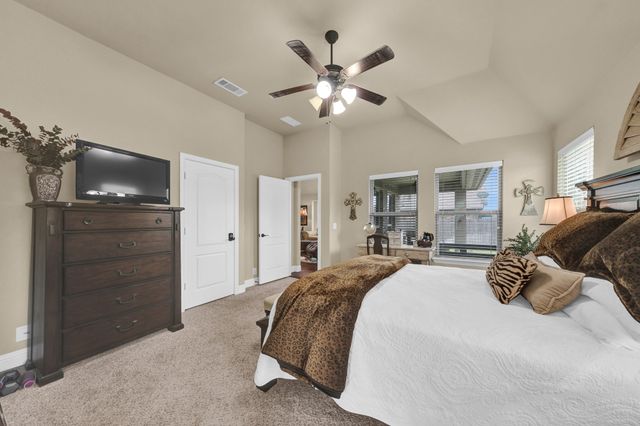 2002 Lindentree Drive, Weatherford, TX 76086