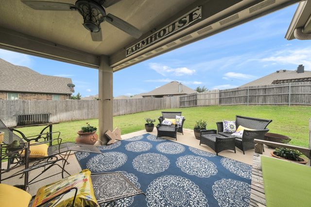 2002 Lindentree Drive, Weatherford, TX 76086