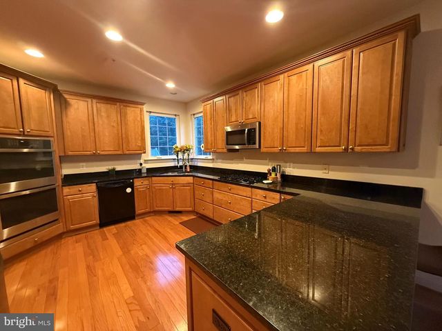 24331 BROAD CREEK DR, Hollywood, MD 20636