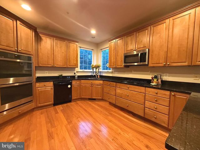24331 BROAD CREEK DR, Hollywood, MD 20636