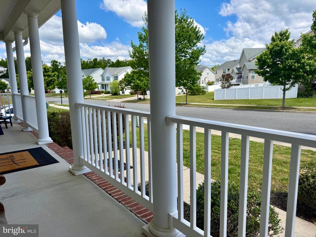 Image 2 of property listing at 24331 BROAD CREEK DR, Hollywood, MD 20636