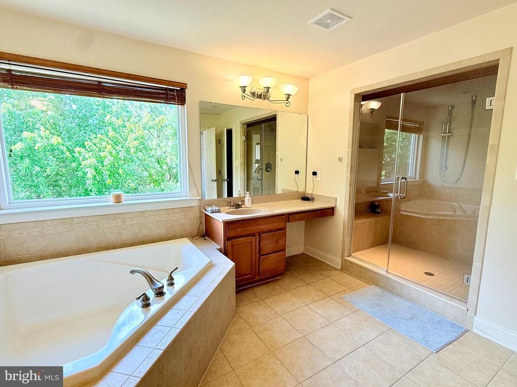 Image 26 of property listing at 24331 BROAD CREEK DR, Hollywood, MD 20636