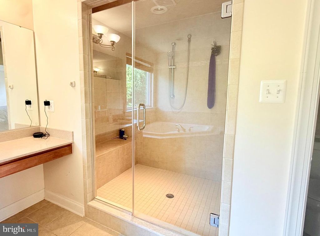 Image 27 of property listing at 24331 BROAD CREEK DR, Hollywood, MD 20636
