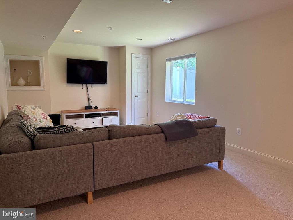 Image 36 of property listing at 24331 BROAD CREEK DR, Hollywood, MD 20636