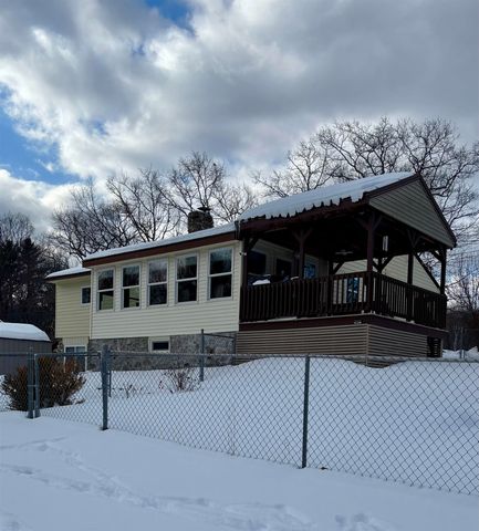 322 French Road, Henniker, NH 03242