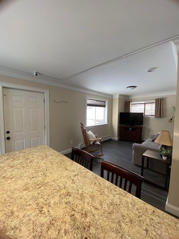 322 French Road, Henniker, NH 03242