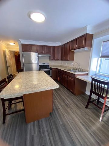 322 French Road, Henniker, NH 03242