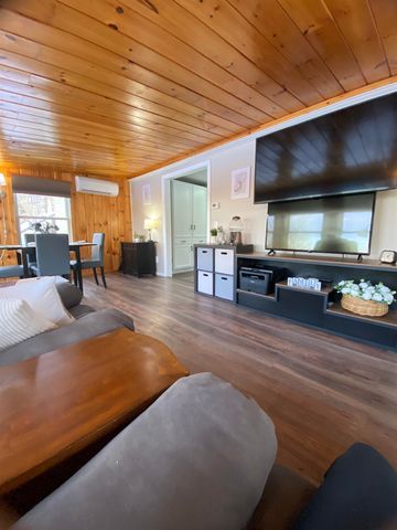 322 French Road, Henniker, NH 03242