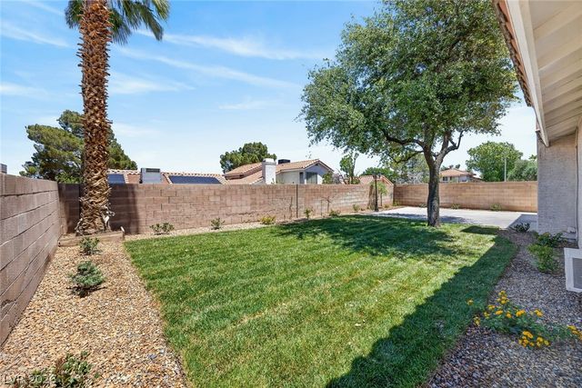 2802 Barrel Cactus Drive, Henderson, NV 89074