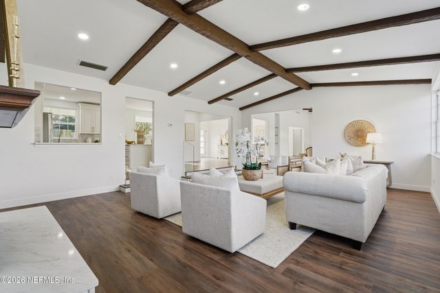 10042 LAKE LAMAR Court, Jacksonville, FL 32256