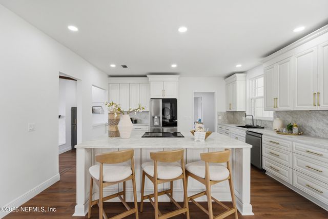 10042 LAKE LAMAR Court, Jacksonville, FL 32256