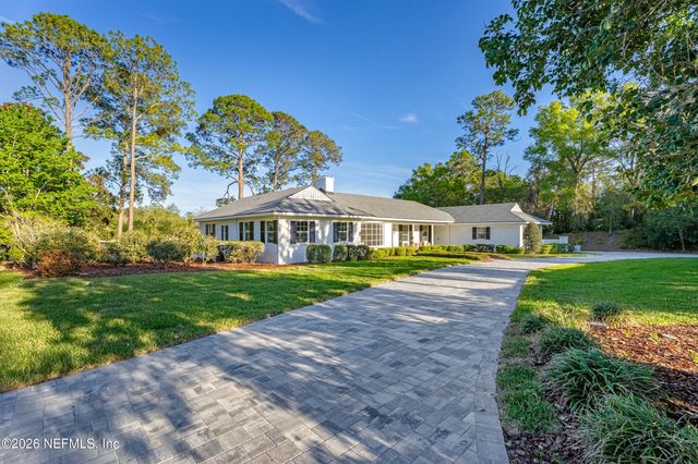 10042 LAKE LAMAR Court, Jacksonville, FL 32256