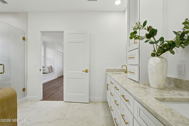 10042 LAKE LAMAR Court, Jacksonville, FL 32256