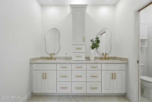 10042 LAKE LAMAR Court, Jacksonville, FL 32256