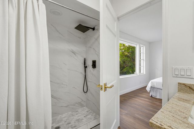 10042 LAKE LAMAR Court, Jacksonville, FL 32256