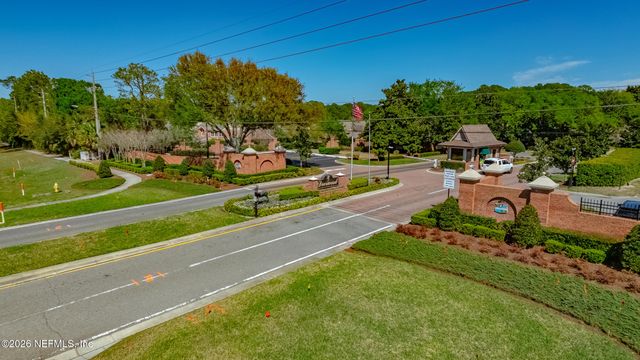 10042 LAKE LAMAR Court, Jacksonville, FL 32256