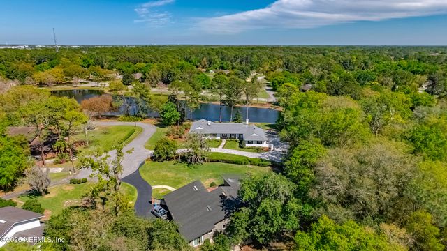 10042 LAKE LAMAR Court, Jacksonville, FL 32256