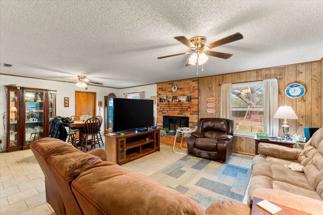 507 Dunn Avenue, Mt Pleasant, TX 75455